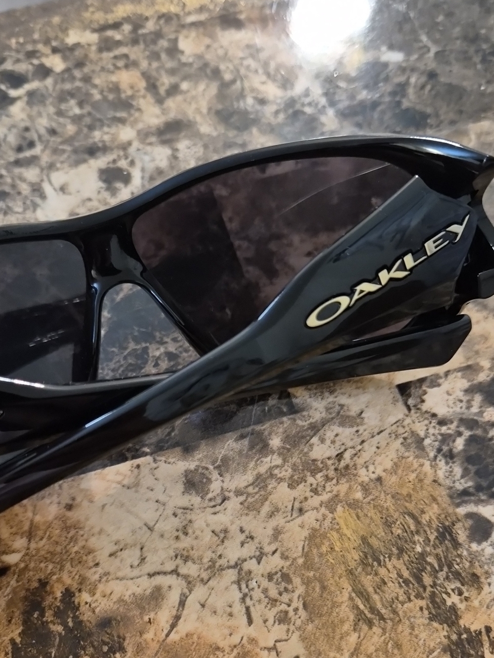 Oakley Sunglasses Price Dropped &firm - Picture 4 of 6
